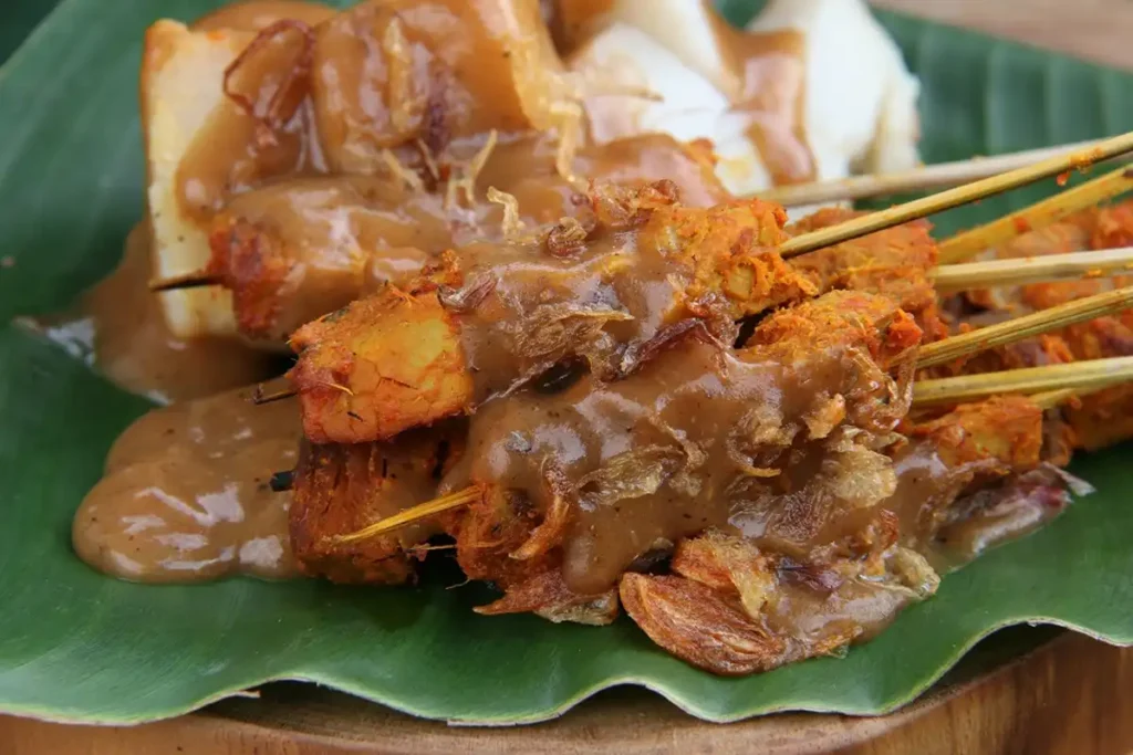 Makanan Khas Sumatra Barat Sate Padang