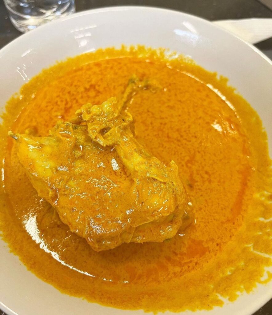 Ayam Gulai Pagi Sore